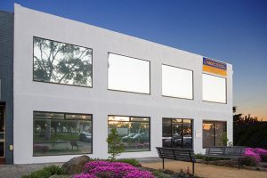 office-frontage_2_web